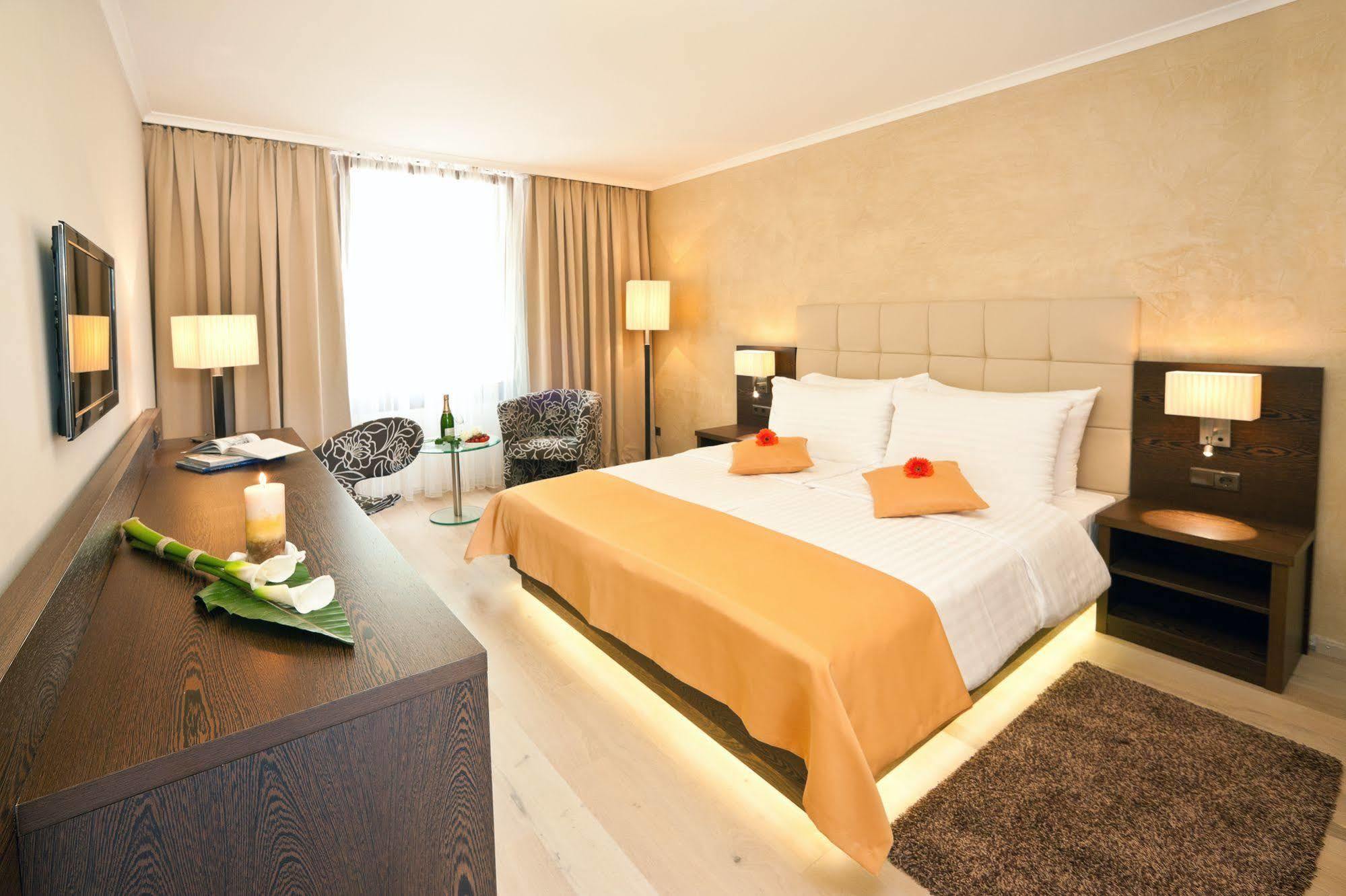 Hotel Sacher Baden Dış mekan fotoğraf